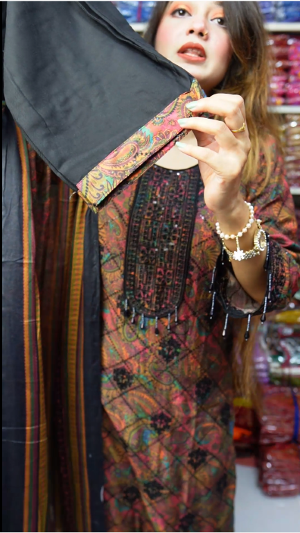 Black Tarsel Three Pcs - Image 7